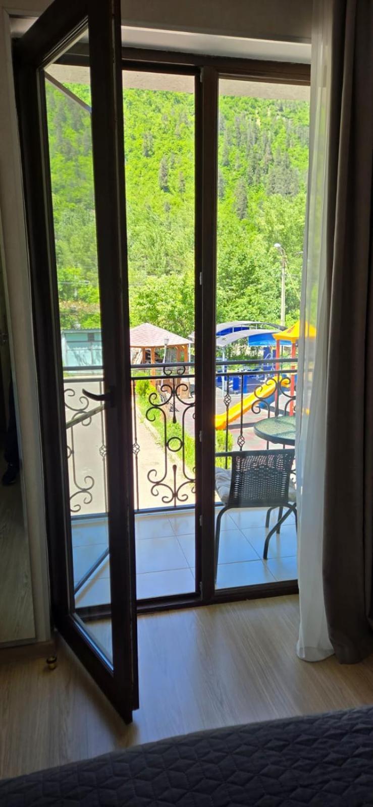 Вилла My House Боржоми Экстерьер фото